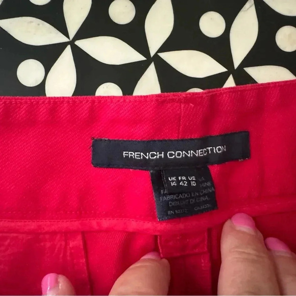 FRENCH CONNECTION dressy shorts Size 10 - Picture 3 of 4
